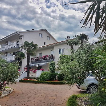 Guest House Katarina مالينسكا المظهر الخارجي الصورة